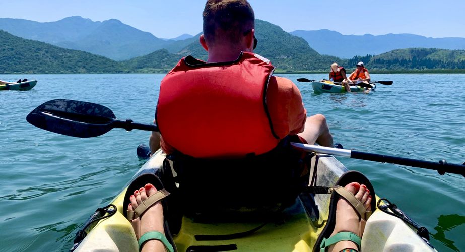 Balkan kajakken op Schkoder meer Balkan kajakken op Schkoder meer